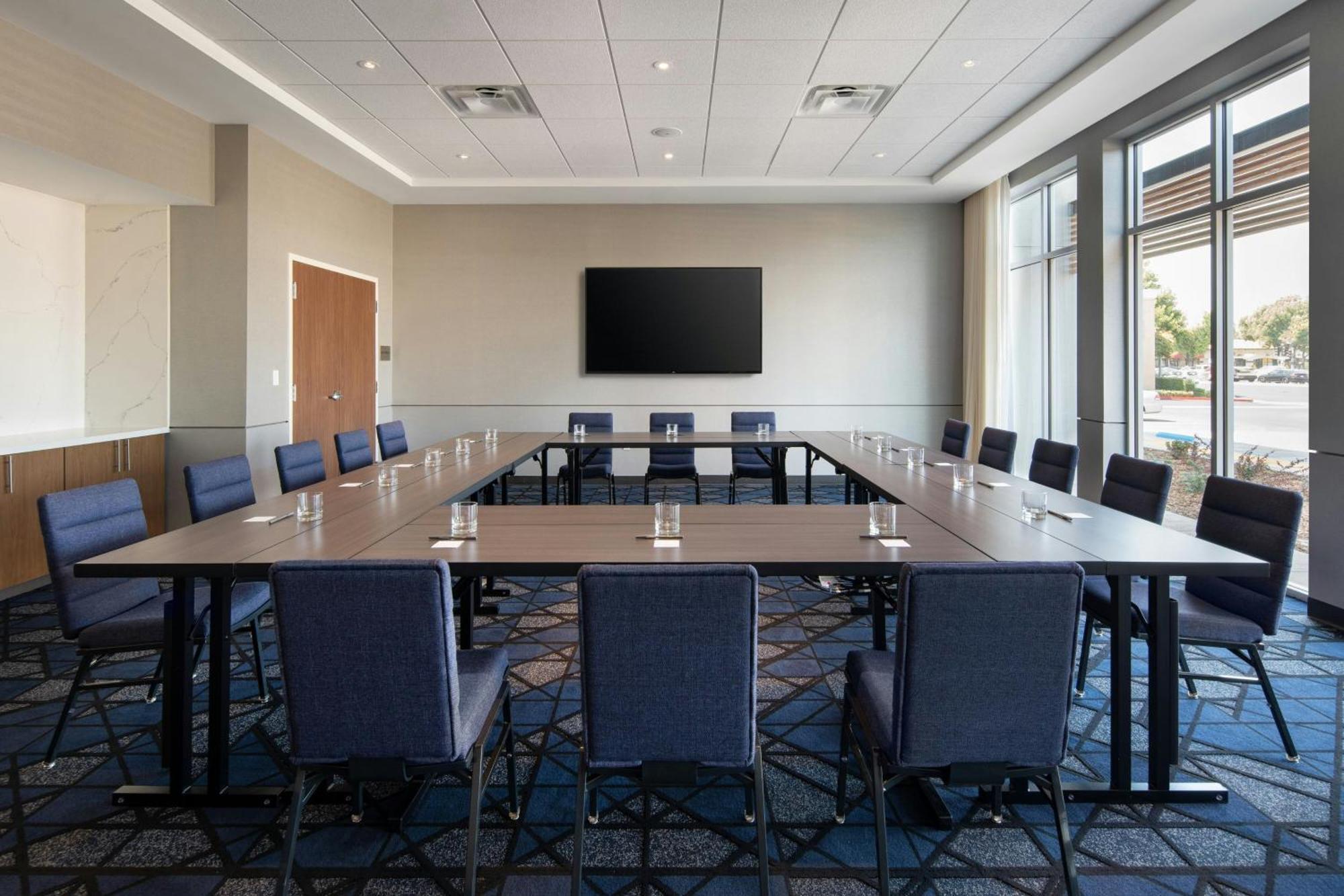 Courtyard By Marriott Fresno Clovis酒店 外观 照片