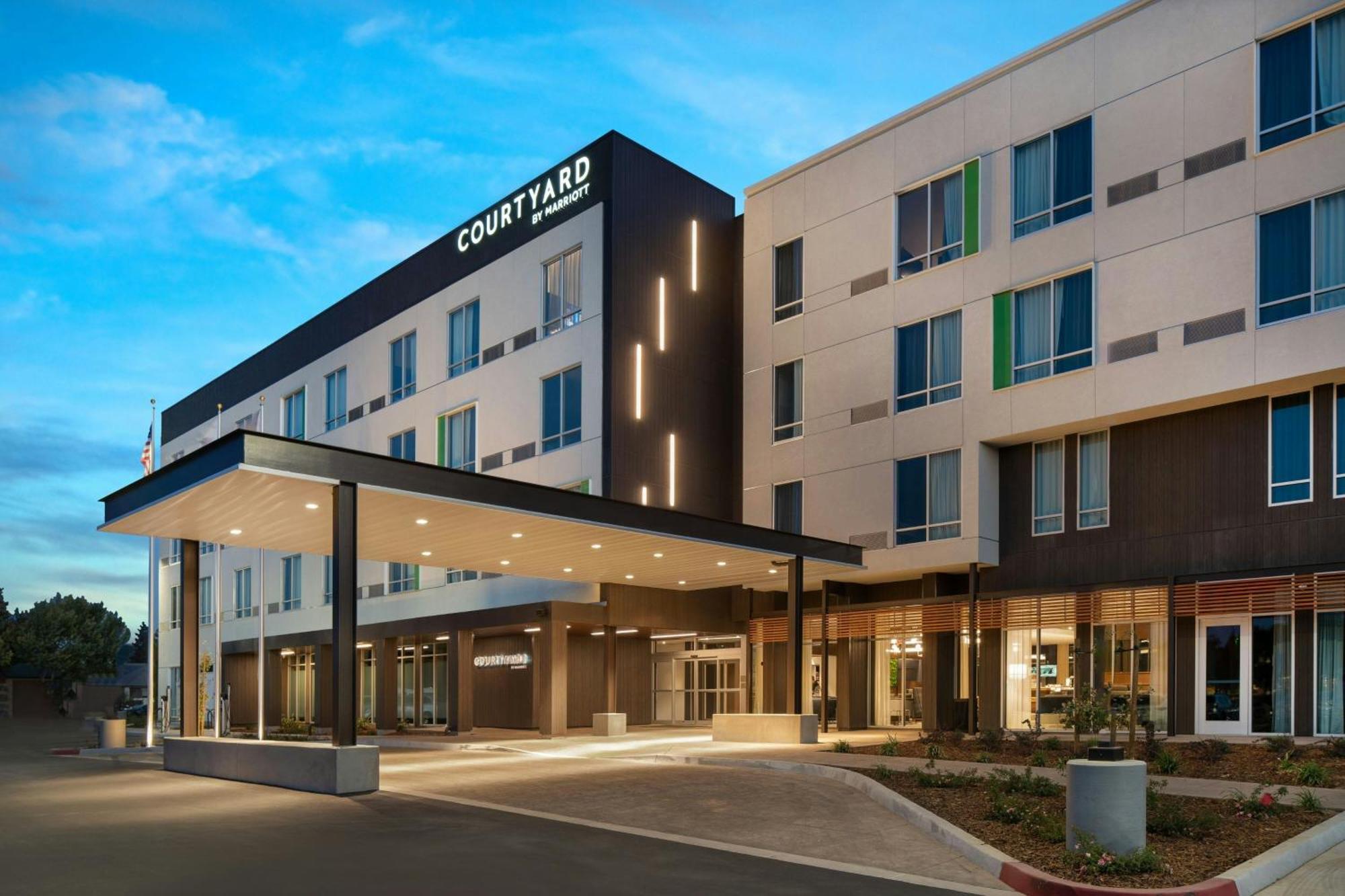 Courtyard By Marriott Fresno Clovis酒店 外观 照片